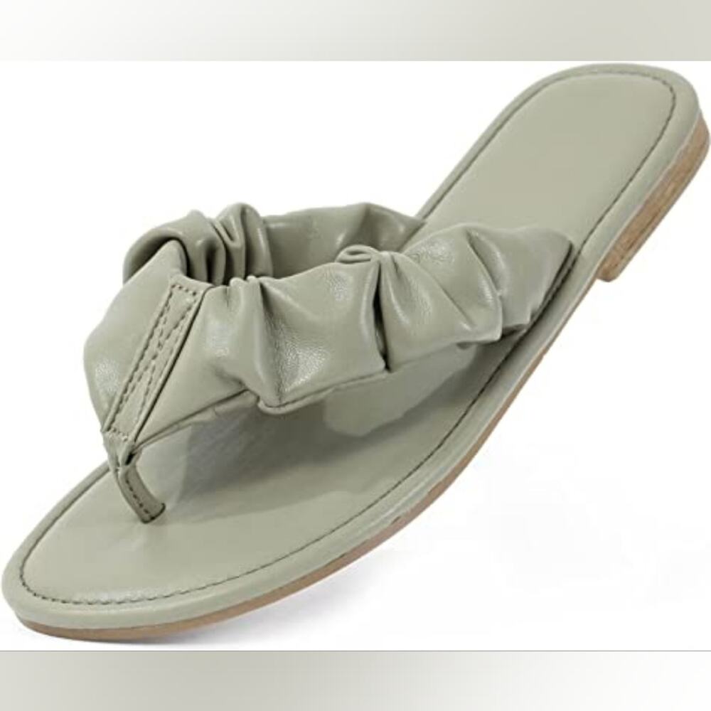 A New Day Sage Green Flip Flops Flat Sandals Memory Foam Women's Size 7‎ NWT